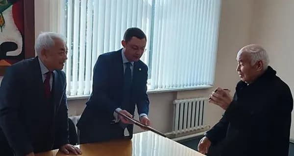 Церетели высоко ценит искусство Садыкова